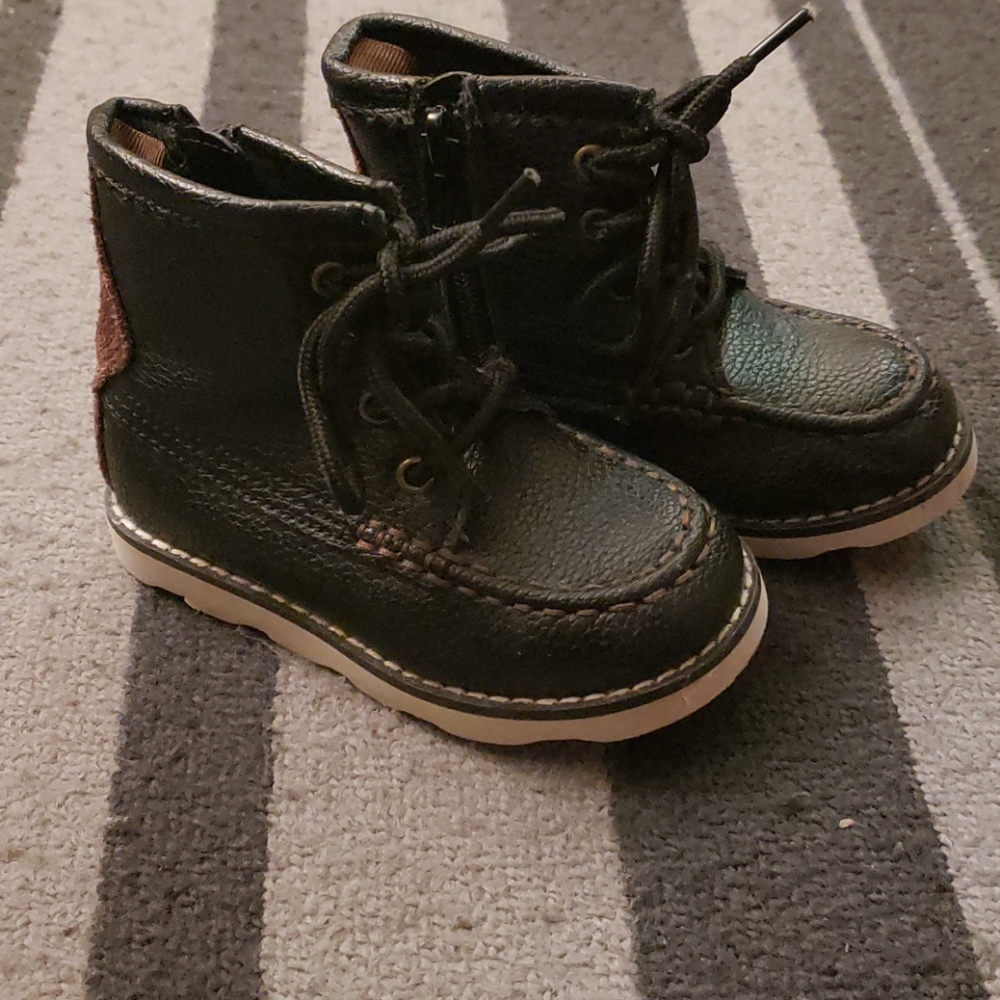 Boys combat boots
